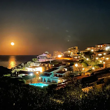 Punta Est - Trilo Oleandro Vista Mozzafiato * Capo Coda Cavallo